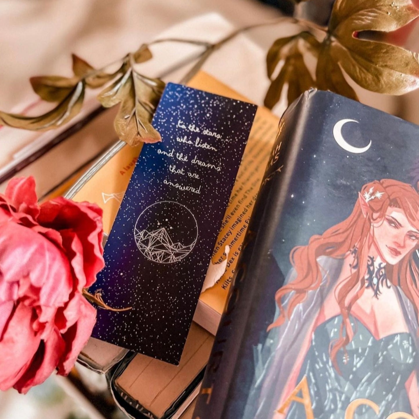 ACOTAR Velaris bookmark - officially licensed by Sarah J. Maas