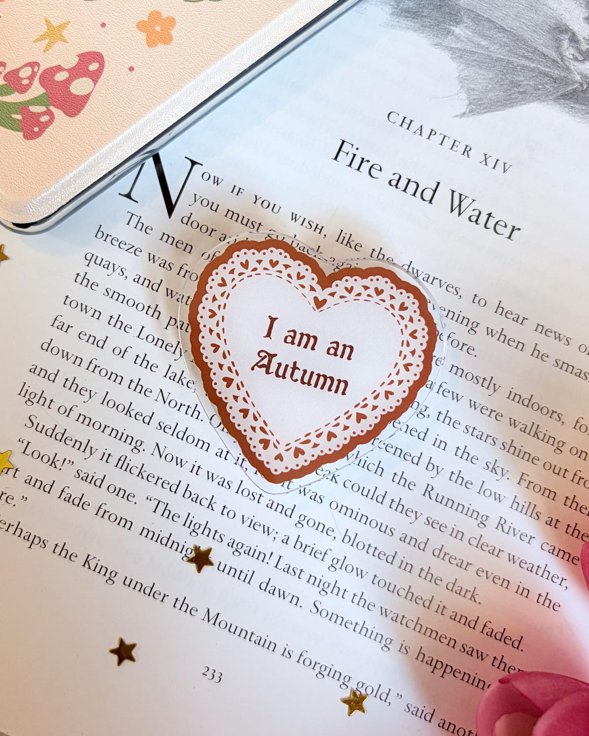 I am an autumn adhesive kindle/phone grip