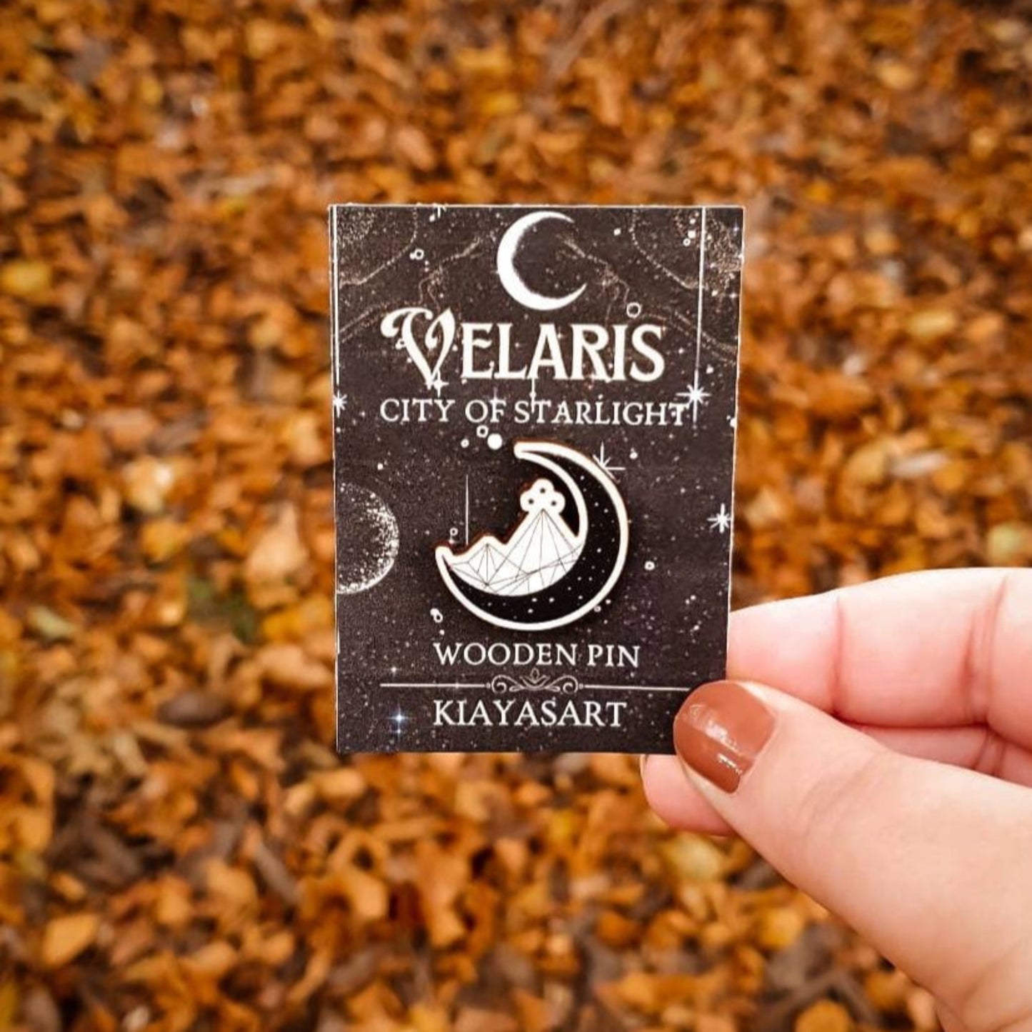 ACOTAR Velaris wooden pin - - officially licensed by Sarah J Maas