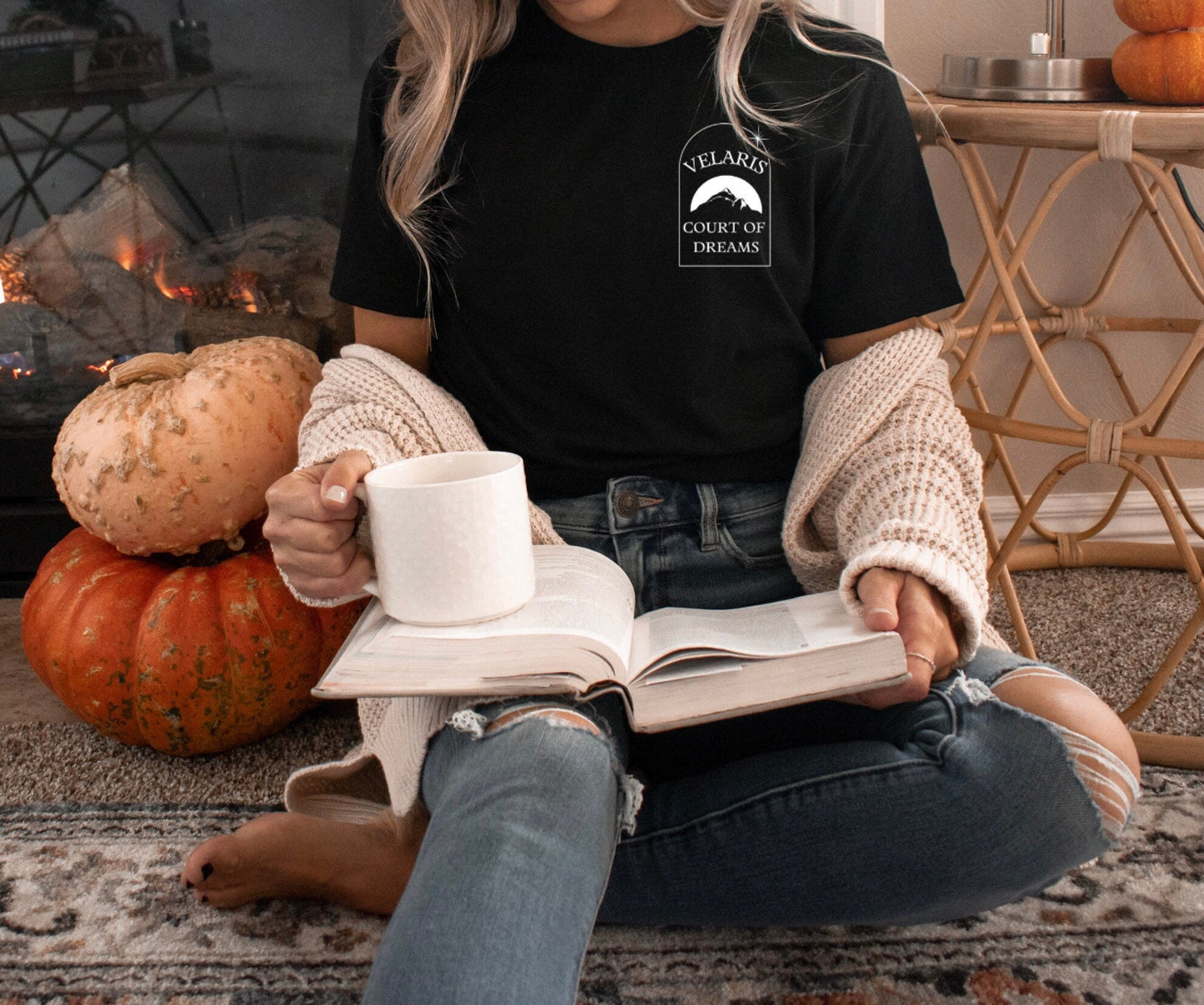 ACOTAR Velaris crewneck T-shirt  - officially licensed by Sarah J. Maas